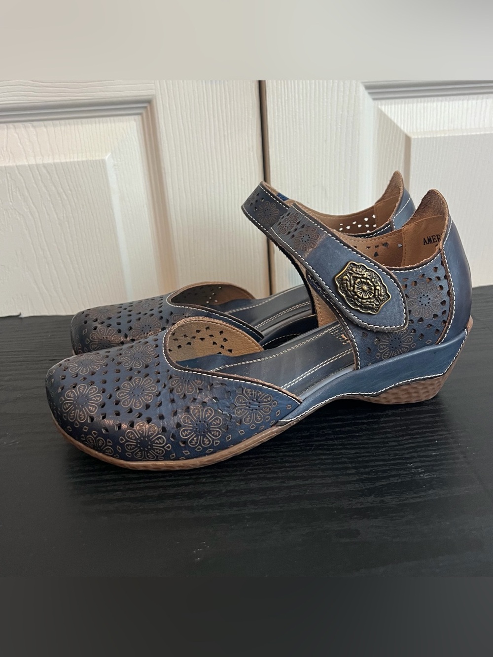 L'Artiste Americana Wedge Mary Jane Shoe Navy EU 37 US 6.5/7